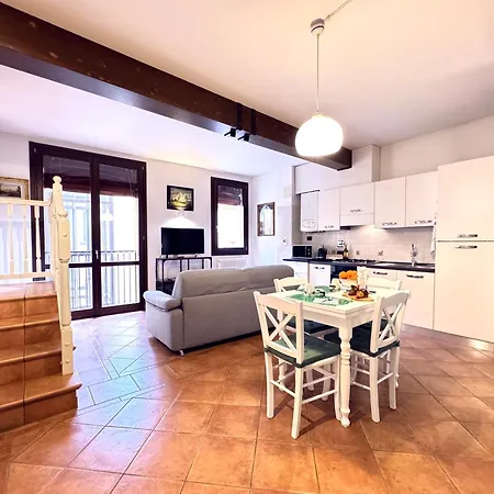 Realkasa Towers View דירה *